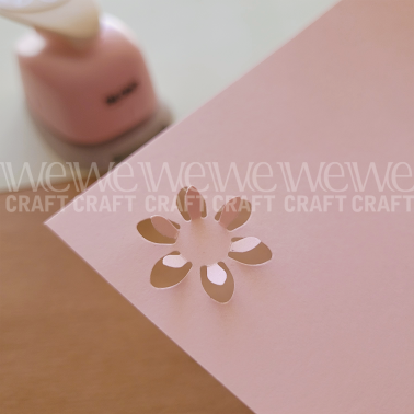 Perforadora Artística con Relieve 1" 25 mm Forma Margarita