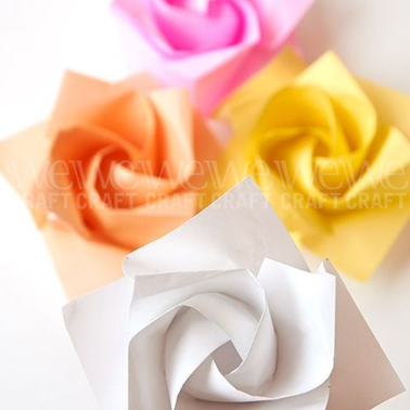 Papel IQ Plus Color Canary Yellow 160 Grs A4 10 Hjs