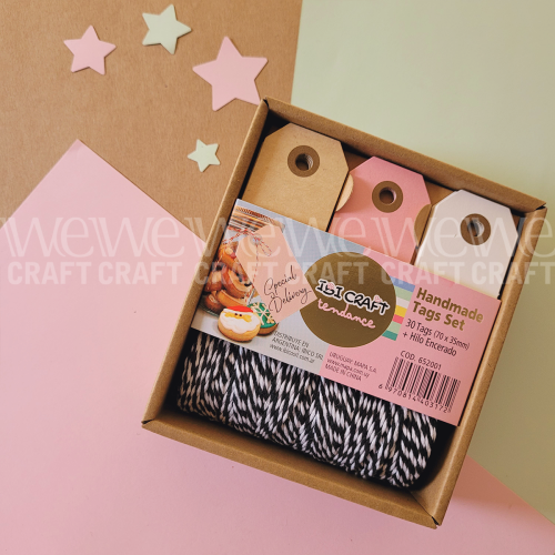 Handmade Tag Set con Hilo Negro y Blanco