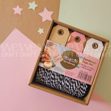 Handmade Tag Set con Hilo Negro y Blanco