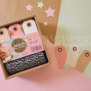 Handmade Tag Set con Hilo Negro y Blanco