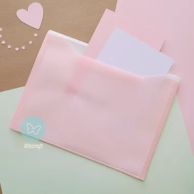 Sobre plástico con botón + Solapa A5 Rosa Pastel