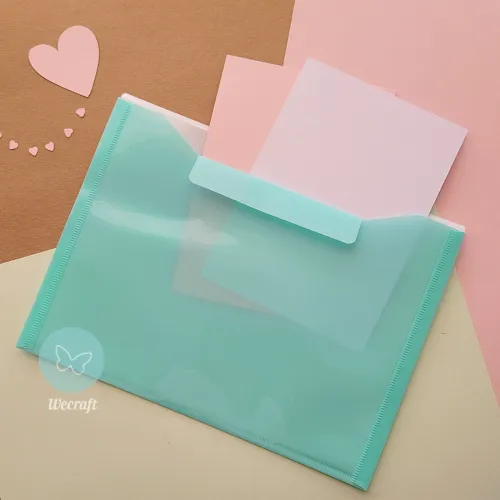 Sobre plástico con botón + Solapa Oficio Verde Pastel