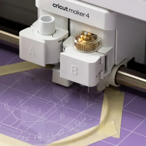 Plotter de Corte Cricut Maker 4 Rosa Marfil + Tapete Standard