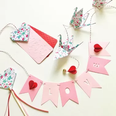 Perforadora para Banderines Regulable