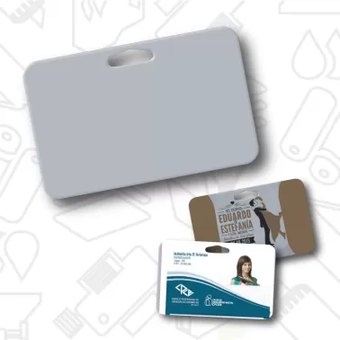 Credencial Horizontal de plástico sublimable 8,5 x 5,4 cm